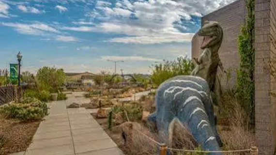 Holiday Inn Express and Suites Vernal Dinosaurland | Utah - Vernal (ve civarı) - Vernal