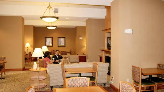 Hampton Inn & Suites Bremerton | Washington - Bremerton