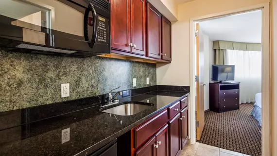 Best Western Plus Philadelphia Airport South - at Widener University | Pensilvanya - Bucks County - Philadelphia (ve civarı) - Chester