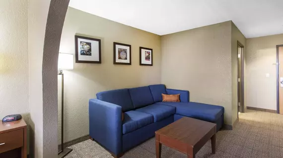 Comfort Inn & Suites Deming | New Mexico - Deming