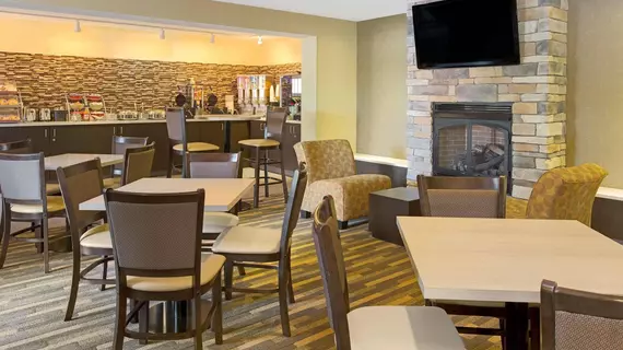 Hawthorn Suites by Wyndham Cincinnati | Ohio - Cincinnati (ve civarı) - Cincinnati - Sharonville