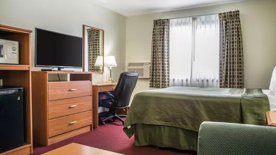 Quality Inn Hudson | Wisconsin - Hudson (ve civarı) - Hudson