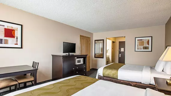 Quality Inn & Suites Pacific | Washington - Tacoma (ve civarı) - Pacific