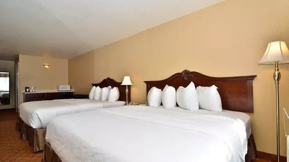 Best Western Fallon Inn & Suites | Nevada - Fallon (ve civarı) - Fallon