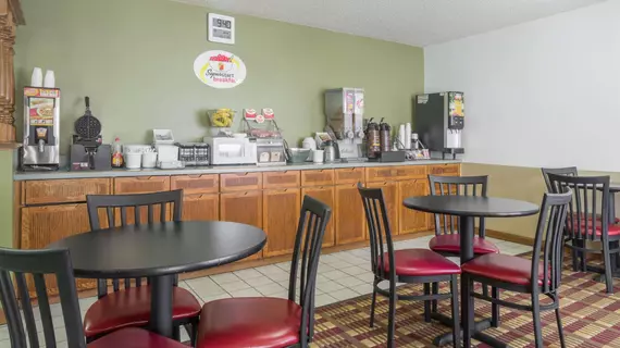 Super 8 Fond Du Lac | Wisconsin - Fond du Lac