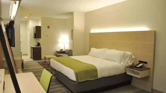 Holiday Inn Express & Suites Price | Utah - Price (ve civarı) - Price