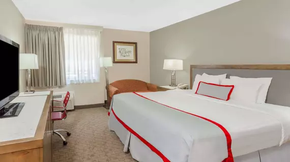 Ramada Plaza Garden Grove | Kaliforniya - Orange County - Garden Grove