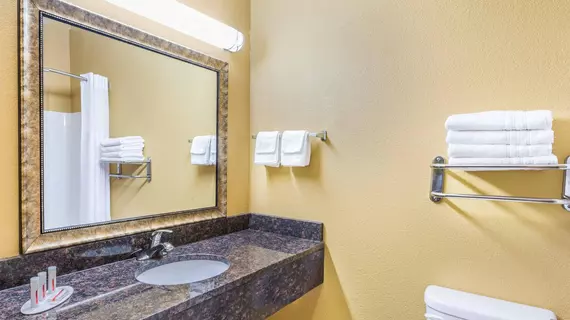 Days Inn and Suites El Dorado | Kansas - Wichita (ve civarı) - El Dorado