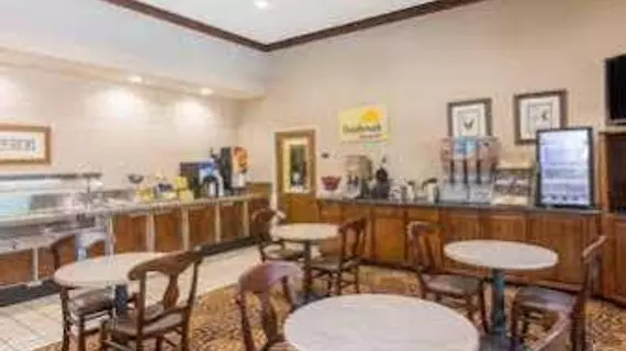 Days inn & Suites - Lexington | Kuzey Karolayna - Lexington - Salisbury (ve civarı) - Lexington