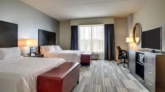 Hampton Inn & Suites Greenville Airport | Güney Karolayna - Greenville - Spartanburg (ve civarı) - Greenville