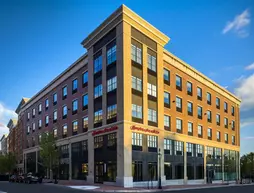 Hampton Inn & Suites Portsmouth Downtown | New Hampshire - Portsmouth (ve civarı) - Portsmouth