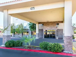 COMFORT INN & SUITES | Nevada - Clark County - Las Vegas (ve civarı) - Las Vegas