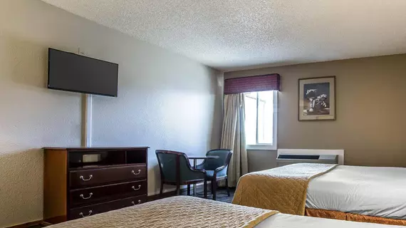 Rodeway Inn Cheyenne East | Wyoming - Cheyenne (ve civarı) - Cheyenne