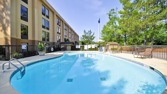 Hampton Inn Columbia-I-26 Airport | Güney Karolayna - Columbia (ve civarı) - West Columbia