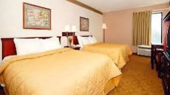 Comfort Inn and Suites Kansas City Northeast | Missouri - Kansas City (ve civarı) - Kansas