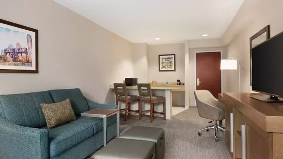 Hampton Inn Long Island-Brookhaven | New York - Farmingville