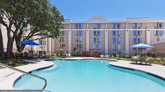 Holiday Inn Hotel Bedford DFW Airport Area | Teksas - Dallas (ve civarı) - Bedford