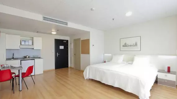 Hostal Vertice Roomspace | Madrid Özerk Topluluğu - Madrid (ve civarı) - Madrid