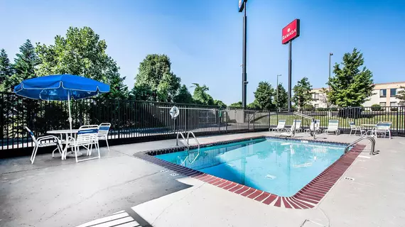 Econo Lodge Inn and Suites Southeast | Tennessee - Nashville-Davidson - Nashville (ve civarı) - La Vergne