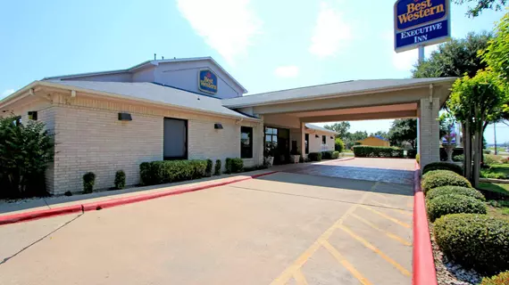 Best Western Executive Inn Round Rock | Teksas - Austin (ve civarı) - Round Rock