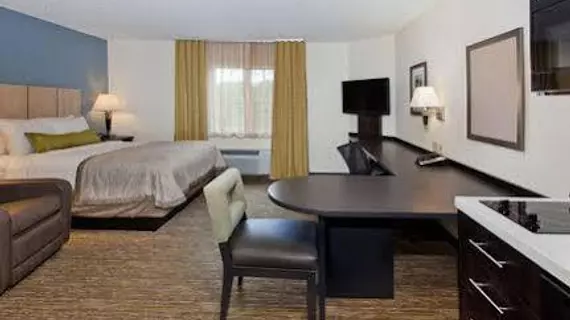 Candlewood Suites Austin Arboretum - Northwest | Teksas - Austin (ve civarı) - Austin - Waters Park