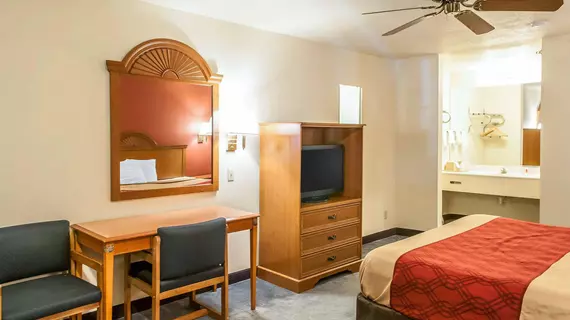 Econo Lodge West - Coors Blvd | New Mexico - Albuquerque (ve civarı) - Albuquerque - Westside