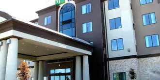 Holiday Inn Express Hotel & Suites North Kansas City