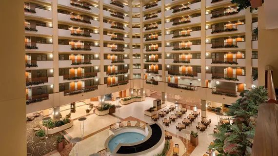 Embassy Suites by Hilton Nashville South/Cool Springs | Tennessee - Nashville-Davidson - Nashville (ve civarı) - Franklin