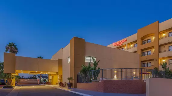 Ramada Plaza Garden Grove | Kaliforniya - Orange County - Garden Grove