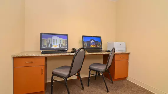 Candlewood Suites Chambersburg | Pensilvanya - Gettysburg (ve civarı) - Chambersburg