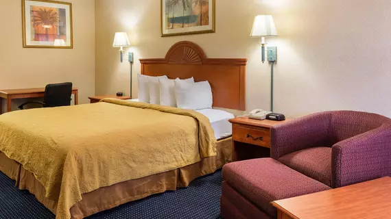 Quality Inn Little Creek | Virginia - Norfolk - Virginia Beach (ve civarı) - Virginia Beach