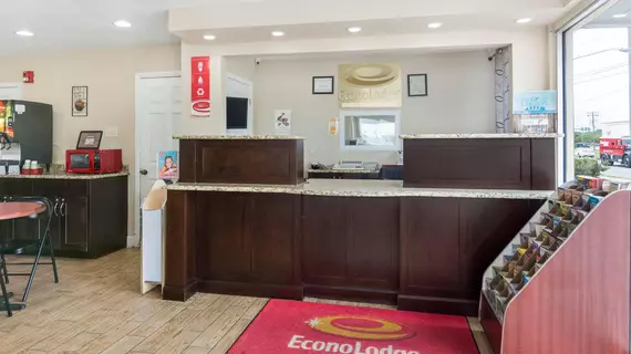 Econo Lodge Town Center | Virginia - Norfolk - Virginia Beach (ve civarı) - Virginia Beach