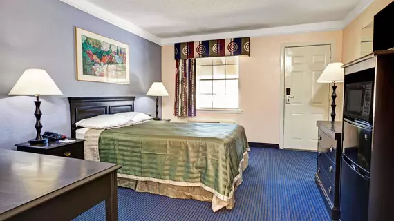 Travelodge North Richland Hills/Dallas/Fort Worth | Teksas - Fort Worth (ve civarı) - North Richland Hills