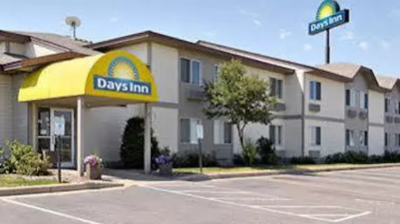 Days Inn Eau Claire West | Wisconsin - Eau Claire (ve civarı) - Eau Claire