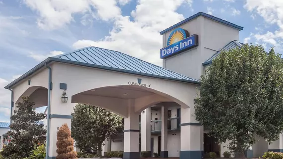 Days Inn Goodlettsville | Tennessee - Nashville-Davidson - Nashville (ve civarı) - Goodlettsville