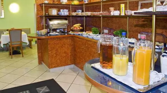 Hotel Minerva | Hessen - Frankfurt (ve civarı) - Frankfurt - Gutleutviertel