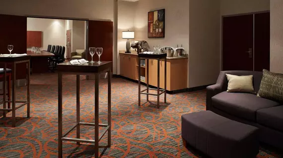 Courtyard by Marriott Montreal Airport | Quebec - Montreal (ve civarı) - Montreal - Saint-Laurent