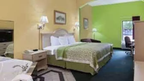 Days Inn and Suites Murfreesboro | Tennessee - Nashville-Davidson - Nashville (ve civarı) - Murfreesboro