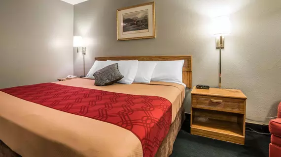 Econo Lodge | Wyoming - Laramie