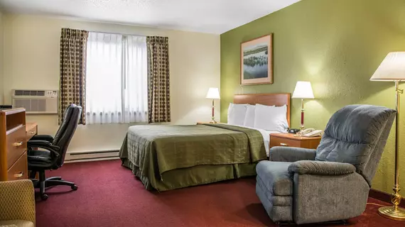 Quality Inn Hudson | Wisconsin - Hudson (ve civarı) - Hudson