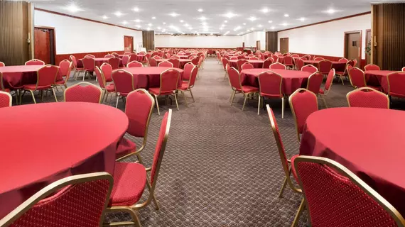 Ramada Medford & Convention Center | Oregon - Medford (ve civarı) - Medford