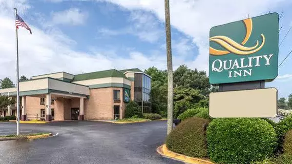 Quality Inn Greer | Güney Karolayna - Greenville - Spartanburg (ve civarı) - Greer