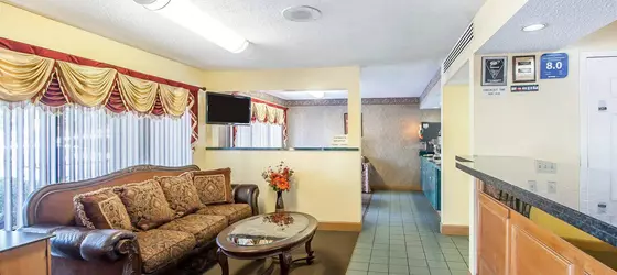 Econo Lodge Inn & Suites Murfreesboro | Tennessee - Nashville-Davidson - Nashville (ve civarı) - Murfreesboro