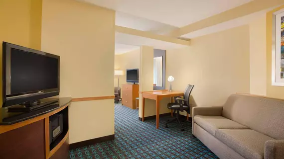 Fairfield Inn & Suites Columbia Northeast | Güney Karolayna - Columbia (ve civarı) - Columbia