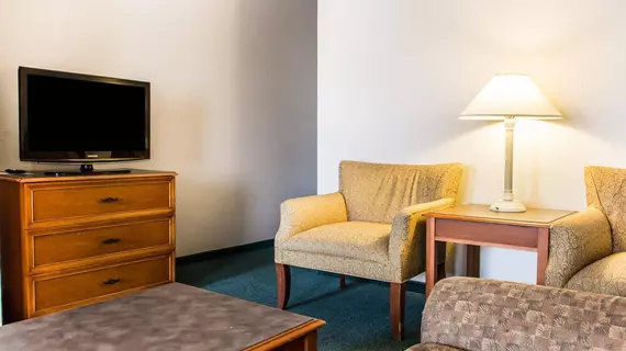 Quality Inn Tulsa | Oklahoma - Tulsa (ve civarı) - Tulsa - South Tulsa