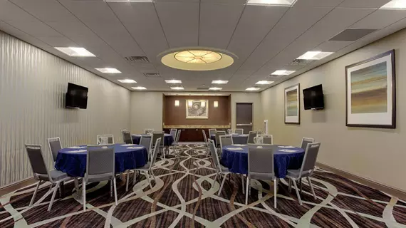 Holiday Inn Express Baltimore West - Catonsville | Maryland - Baltimore (ve civarı) - Catonsville