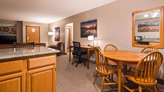 Best Western Inn at the Rogue | Oregon - Medford (ve civarı) - Grants Pass