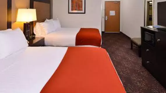 Holiday Inn Express Hotel & Suites Lancaster-Lititz | Pensilvanya - Lancaster (ve civarı) - Lititz