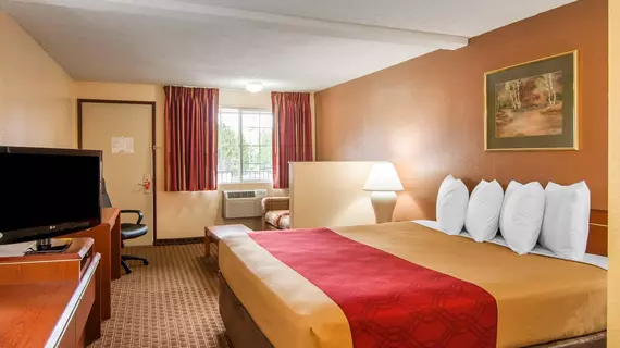 Econo Lodge Inn & Suites | Oregon - Portland (ve civarı) - Hillsboro