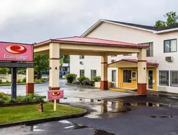 Econo Lodge Saint George | Güney Karolayna - Walterboro - St. George (ve civarı) - St. George